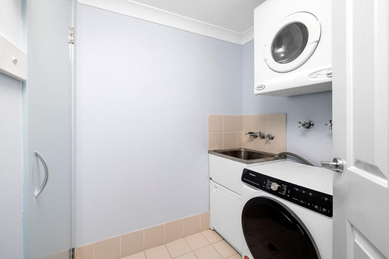 Apartment Broughton No 1 Ondine Close *